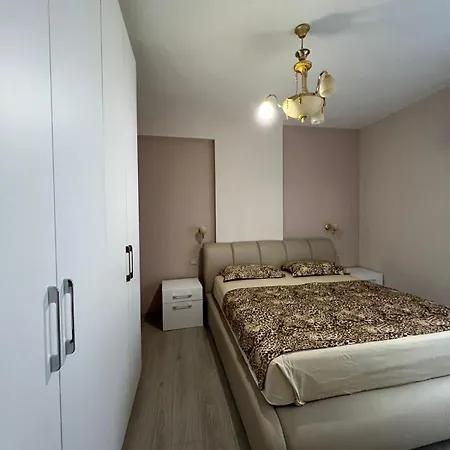 Appartement Trio Travel Vlorë